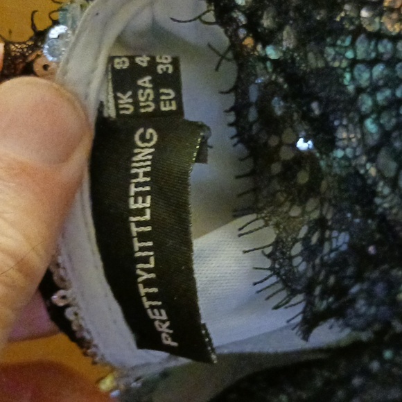 PRETTYLITTLETHING SEQUINNED DRESS, SIZE 4, MINI, 1/2 ZIPPERED BACK - Picture 3 of 4